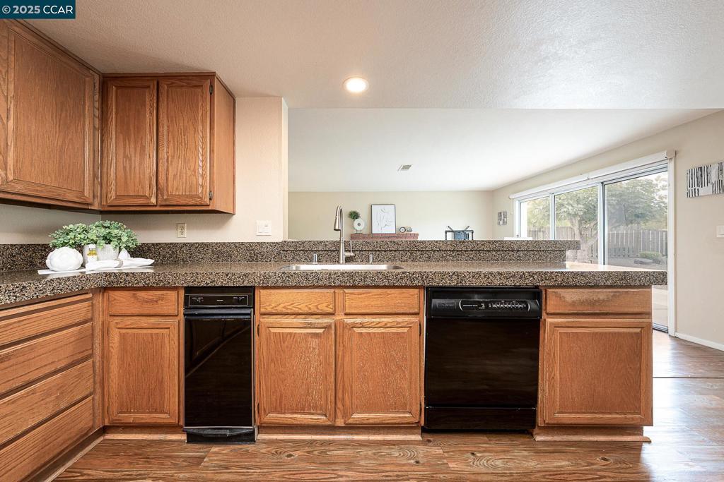 CANYON CREST - Residential