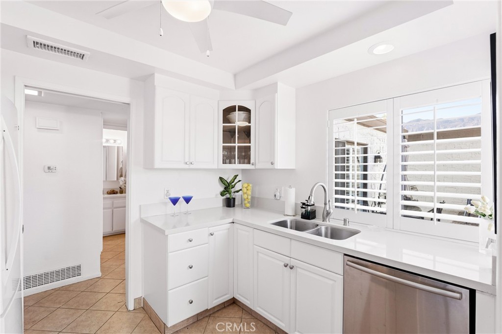 Canyon Sands (33423) - Residential