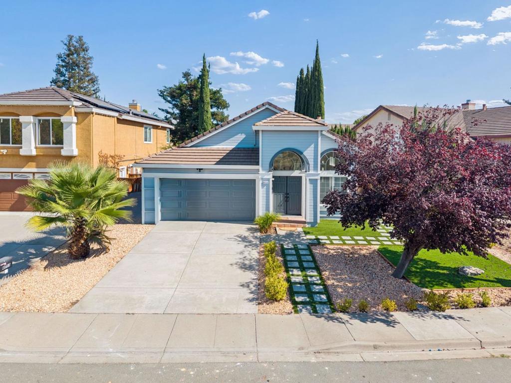4713 Country Hills Drive