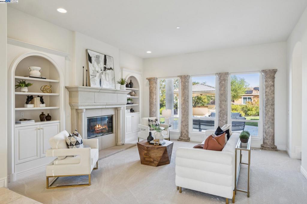 RUBY HILL - Residential