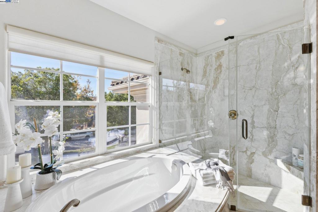 RUBY HILL - Residential