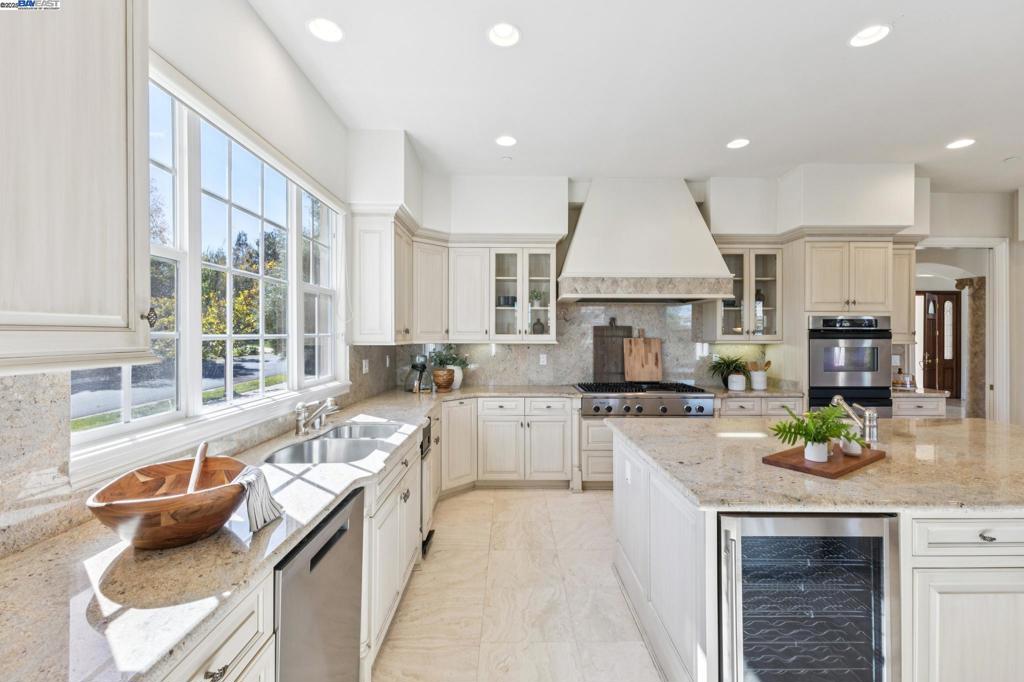 RUBY HILL - Residential