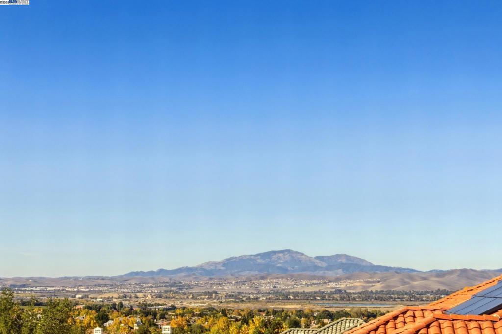 RUBY HILL - Residential