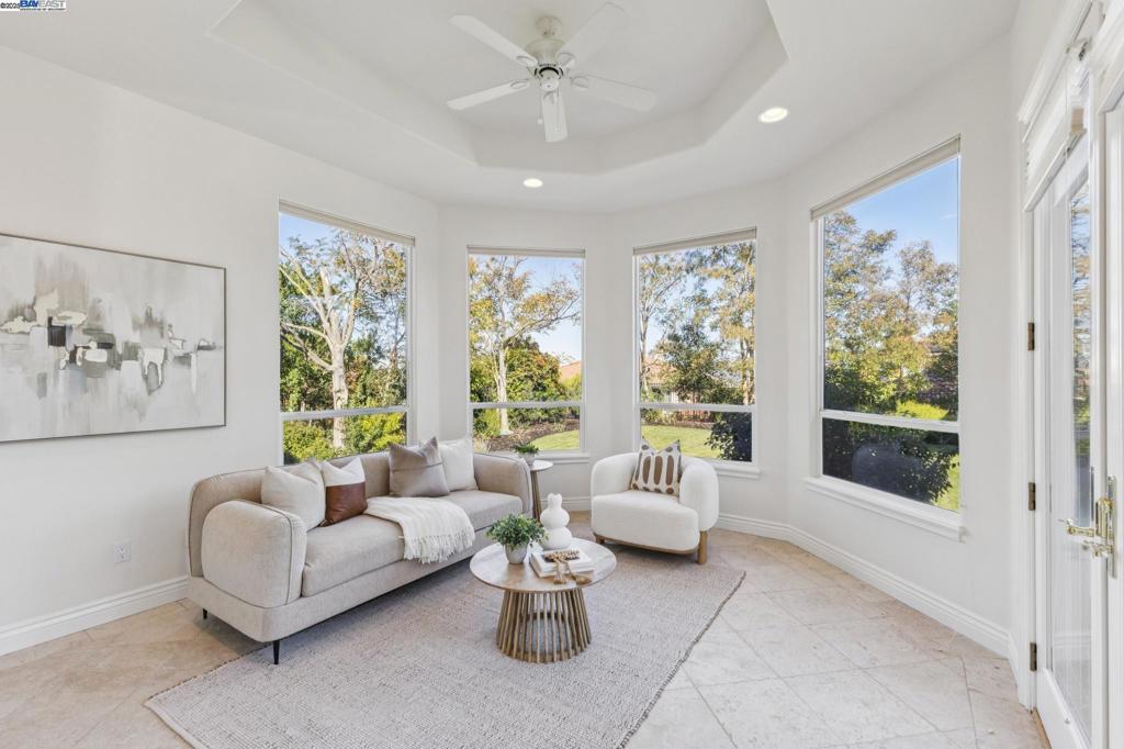 RUBY HILL - Residential