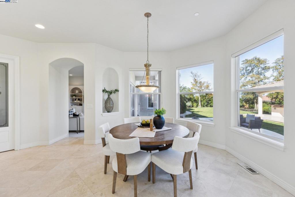 RUBY HILL - Residential