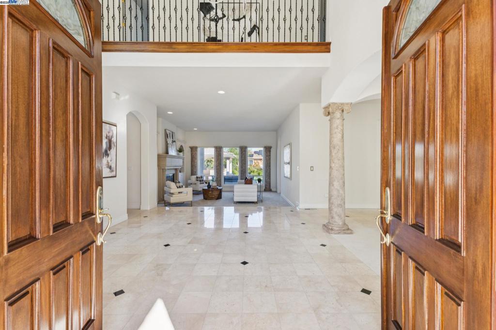 RUBY HILL - Residential