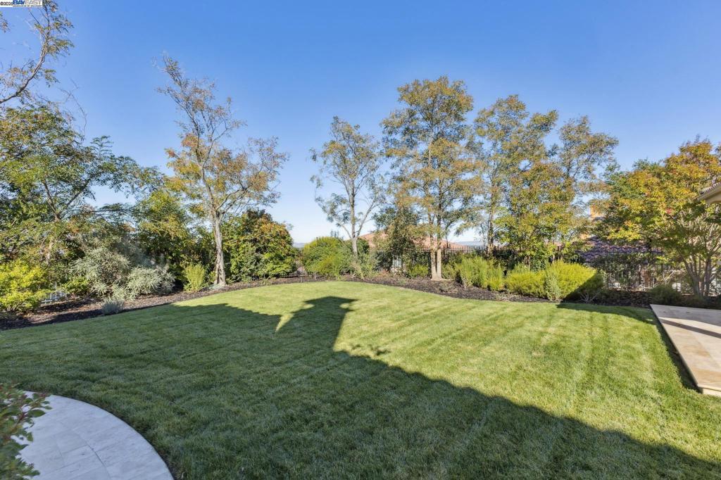 RUBY HILL - Residential