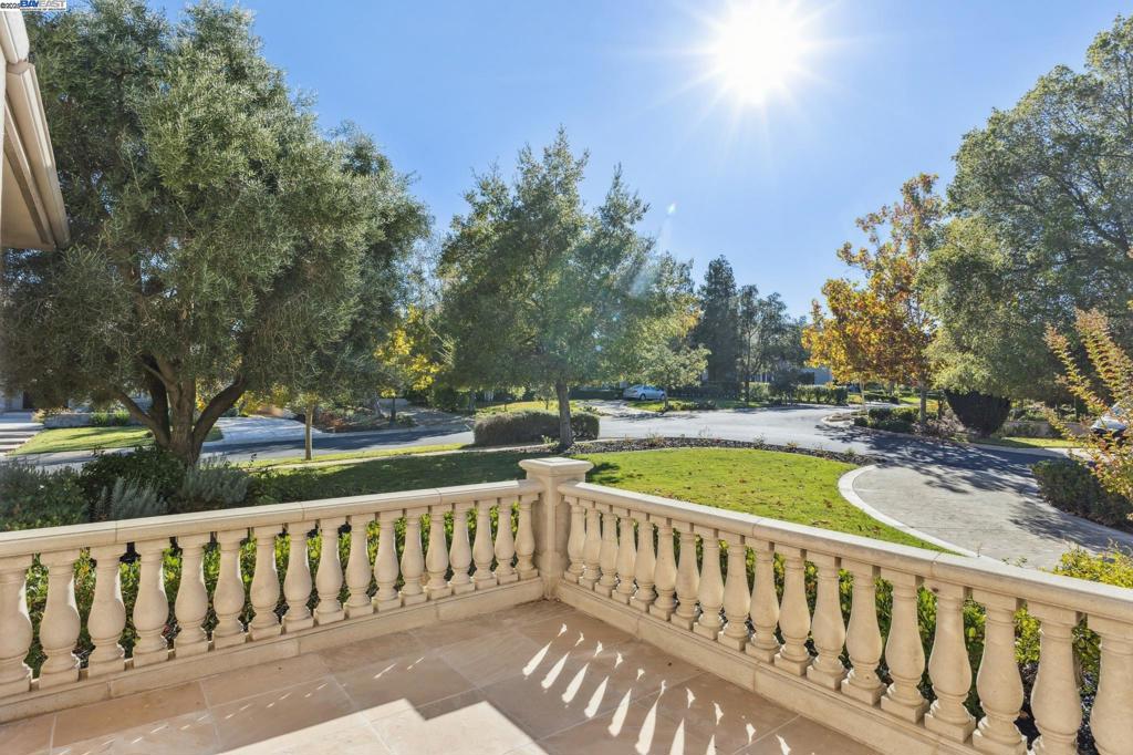 RUBY HILL - Residential