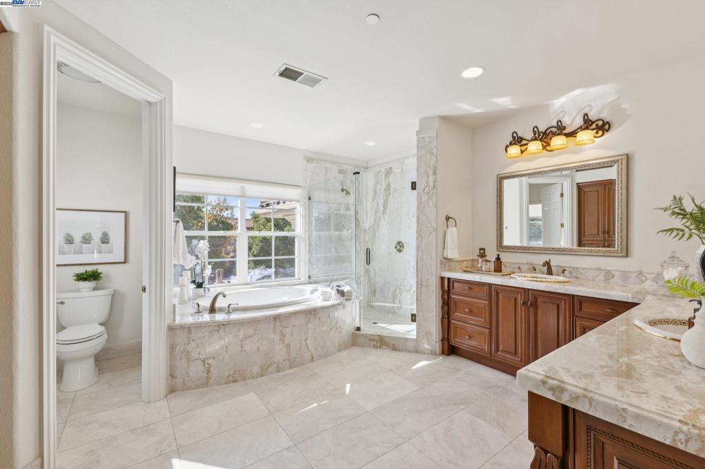 RUBY HILL - Residential