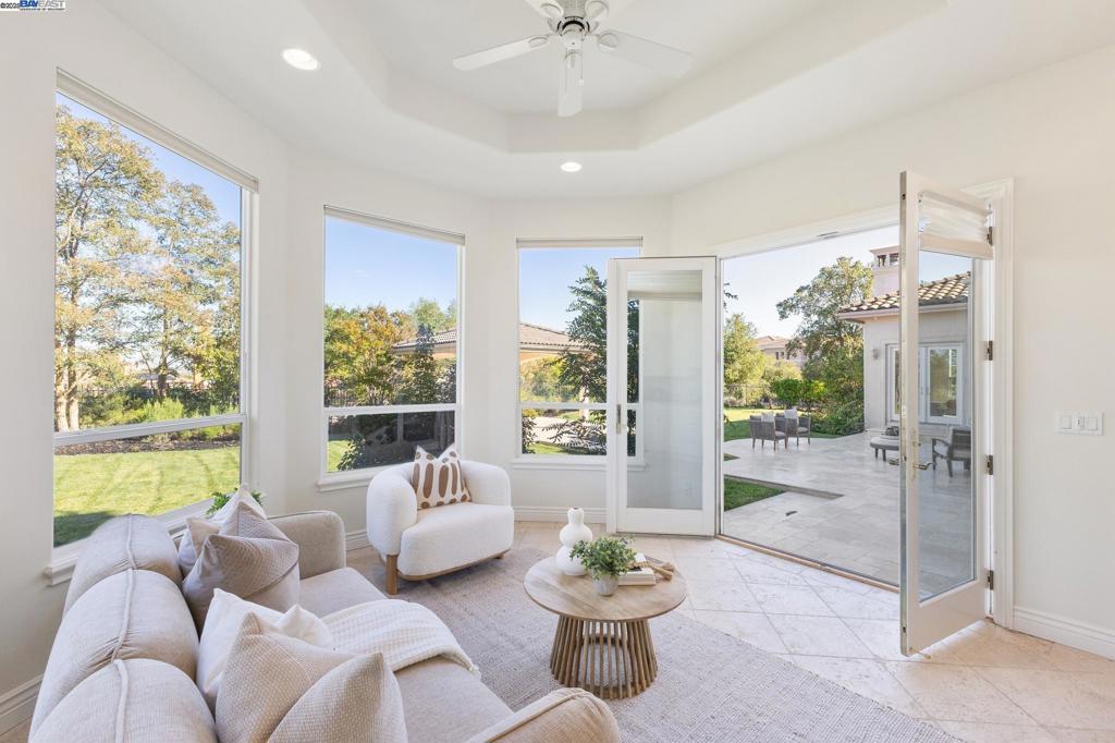 RUBY HILL - Residential