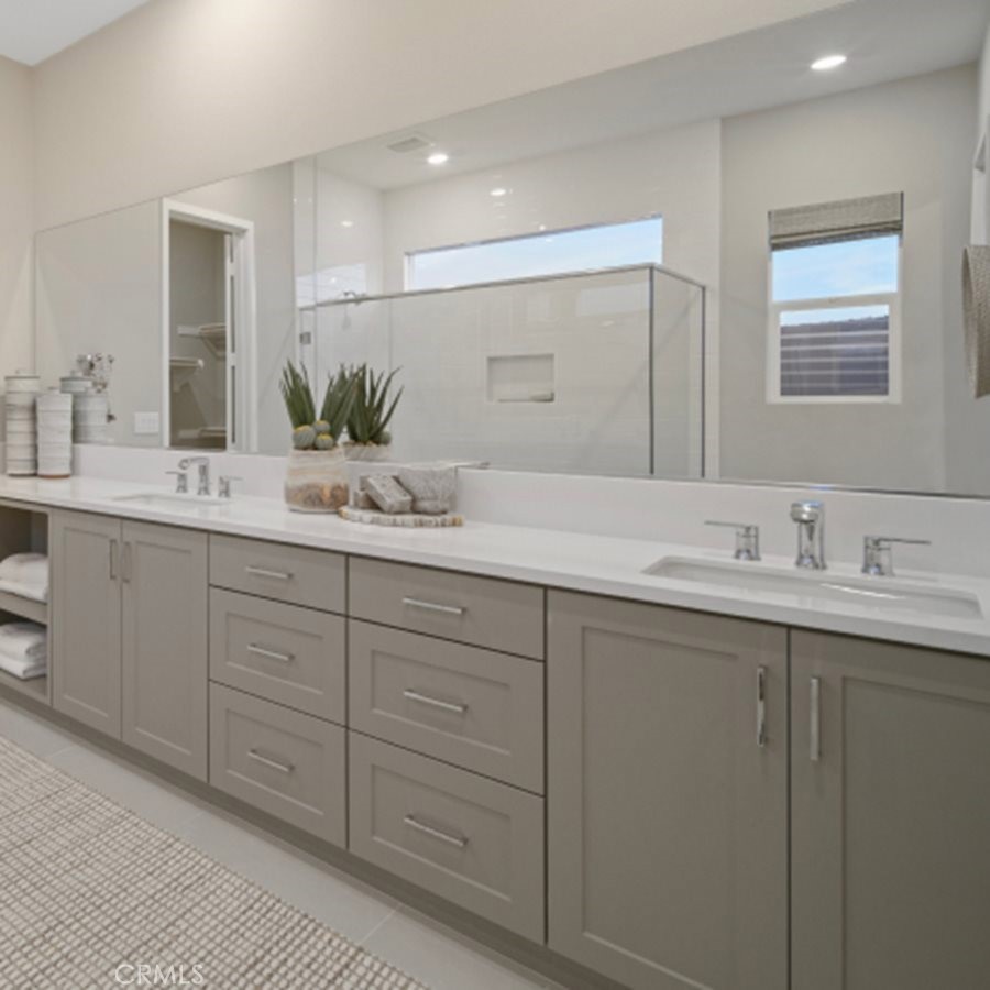 Estrada at Tesoro Highlands - Residential