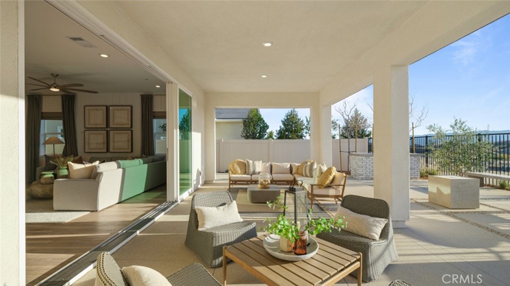 Estrada at Tesoro Highlands - Residential