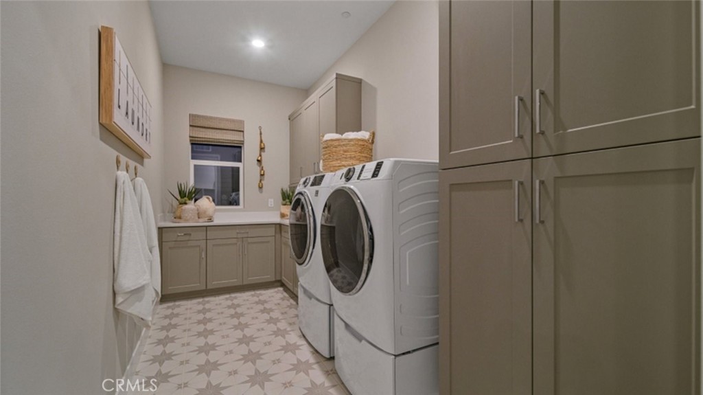 Estrada at Tesoro Highlands - Residential