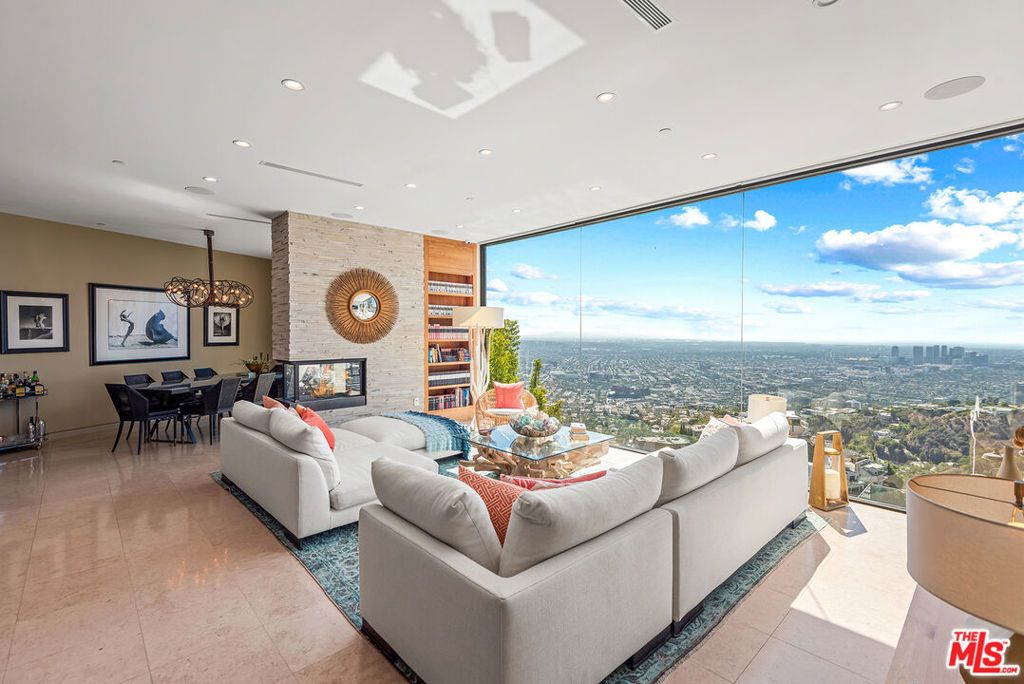 Photo of 8800 Appian Way, Los Angeles, CA 90046 (MLS # 25605933)