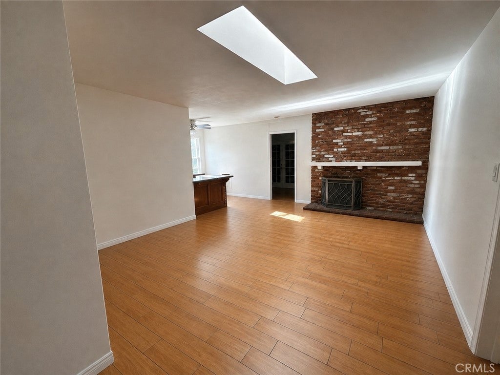 1737 W Beacon