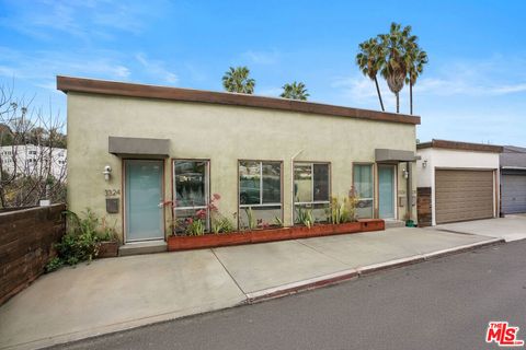 Photo of 3324 Hamilton Way, Los Angeles, CA 90026 (MLS # 25617367)