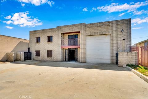 1056 W 1st Pomona CA 91766