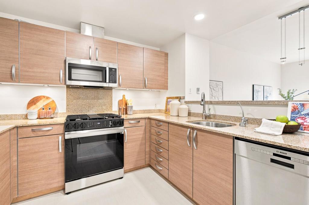 1 Mandalay Place 1510