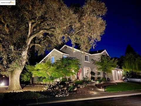 Photo of 6120 Doubloon CT Ct, Elk Grove, CA 95758 (MLS # 41116079) Photo of 6120 Doubloon CT Ct, Elk Grove, CA 95758 (MLS # 41116079)