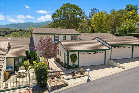 Photo of 2653 Condor Cir, Corona, CA 92882 (MLS # IV26075568)