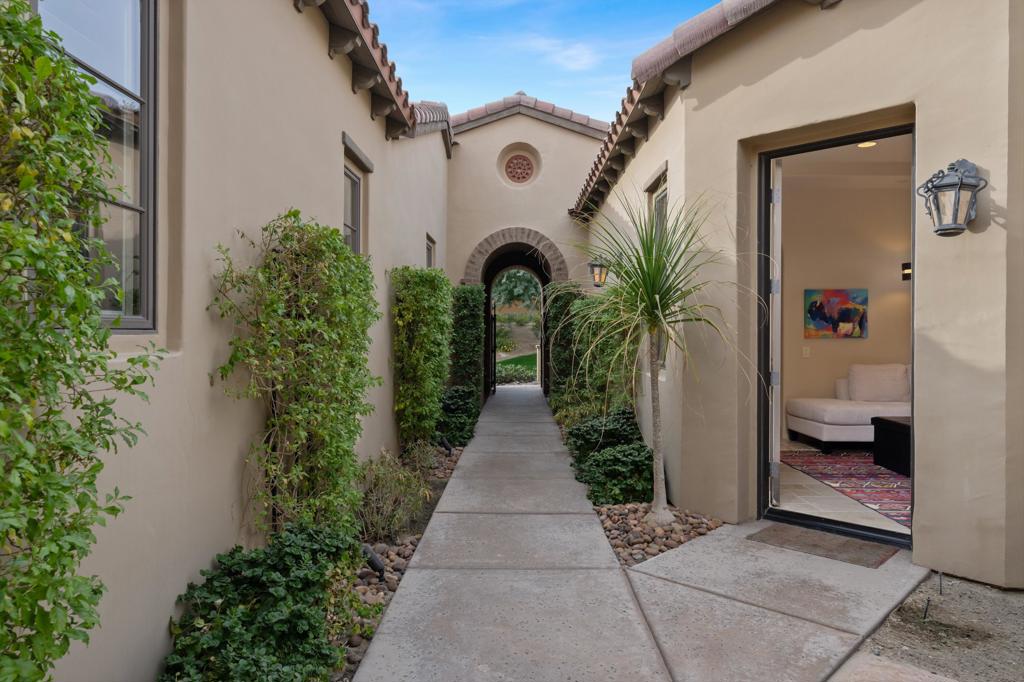 Andalusia at CM - Residential