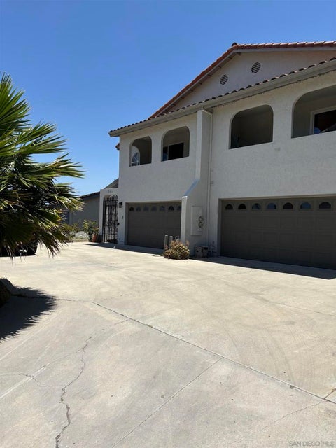 Photo of 2411 Torrejon, Carlsbad, CA 92009 (MLS # 260021086SD)