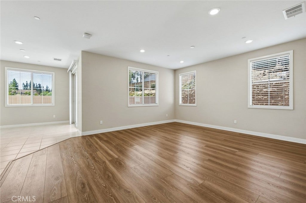 16 Greensboro Ct