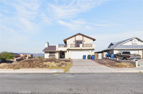 Photo of 2209 Casa Linda ST, Needles, CA 92363 (MLS # JT26107153)