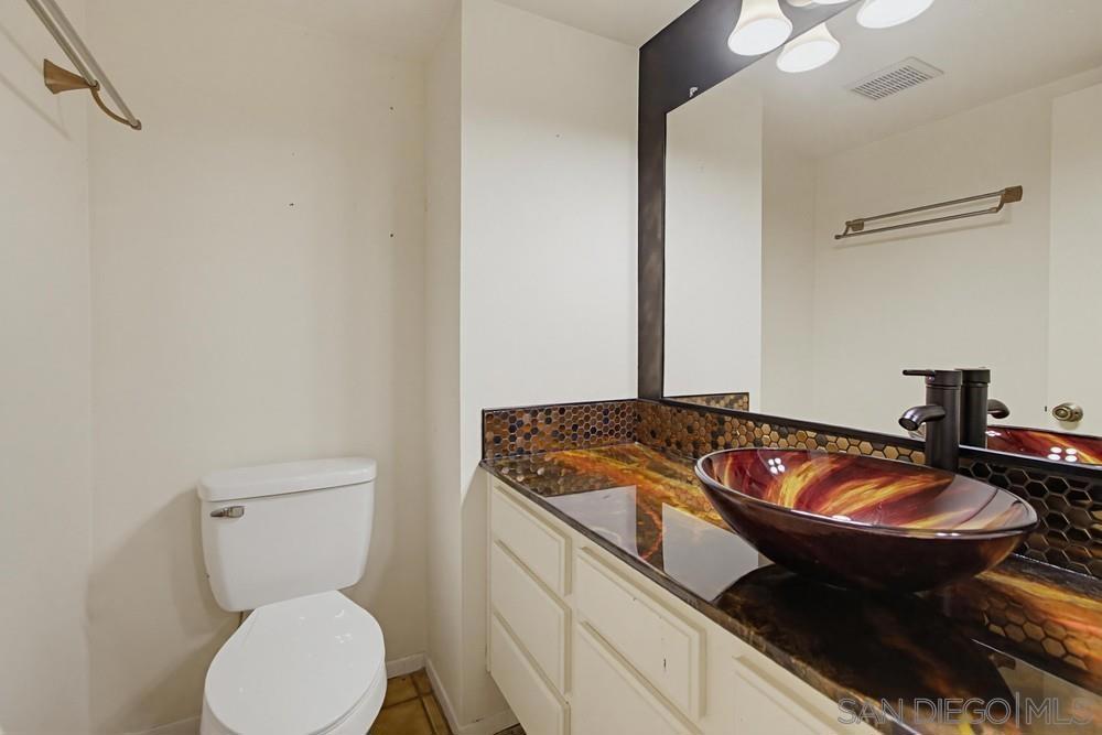 13221 Westmark 28