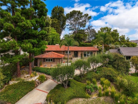 Photo of 4057 Via Pavion, Palos Verdes Estates, CA 90274 (MLS # PV26204128)