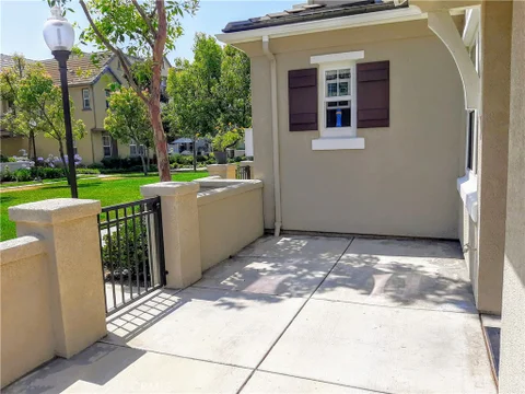 MLS: IG26192967
