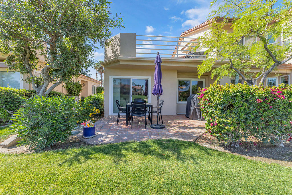 Palm Royale - Residential