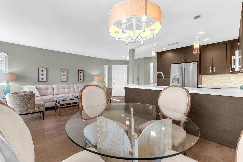 Palm Royale - Residential