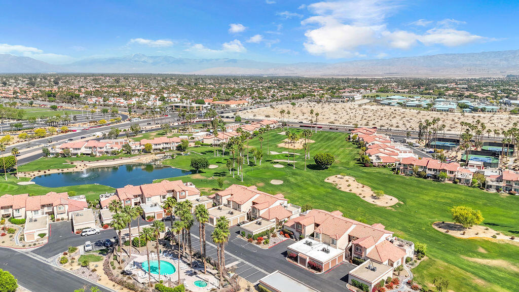 Palm Royale - Residential