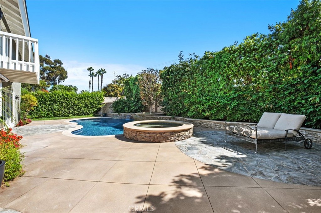 Huntington Seacliff (HSEA) - Residential