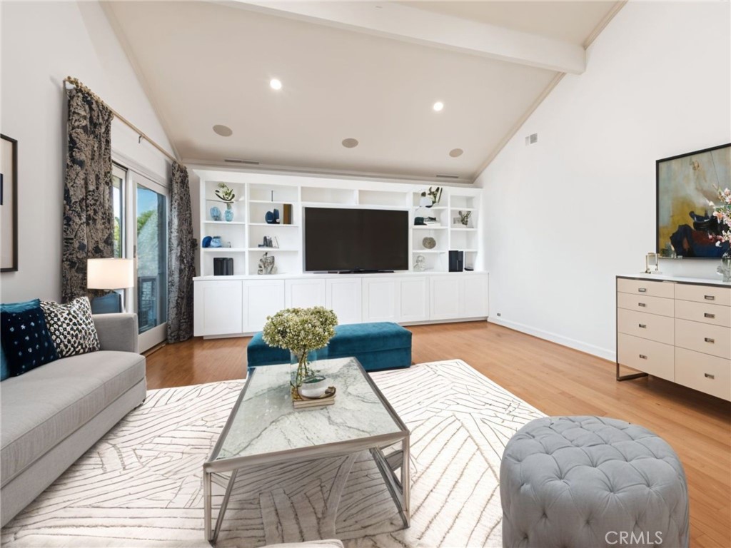 Huntington Seacliff (HSEA) - Residential