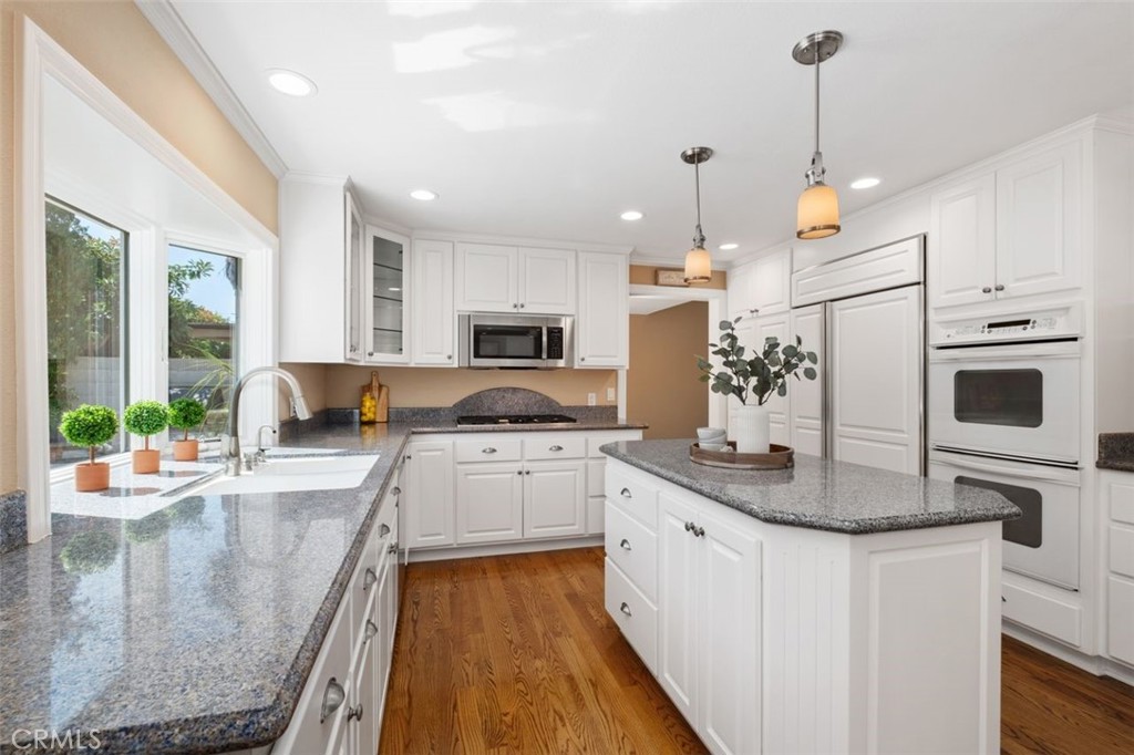Huntington Seacliff (HSEA) - Residential