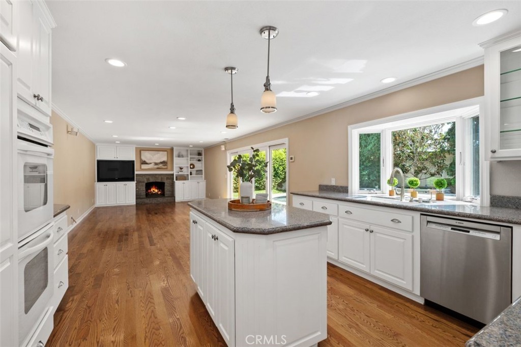 Huntington Seacliff (HSEA) - Residential