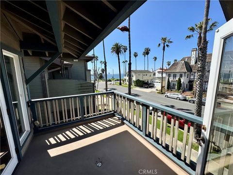 Photo of 16 Coronado AVE, Long Beach, CA 90803 (MLS # PW26098633)