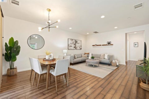 Photo of 238 Paso Roble Cmn, Fremont, CA 94539 (MLS # 41143338)