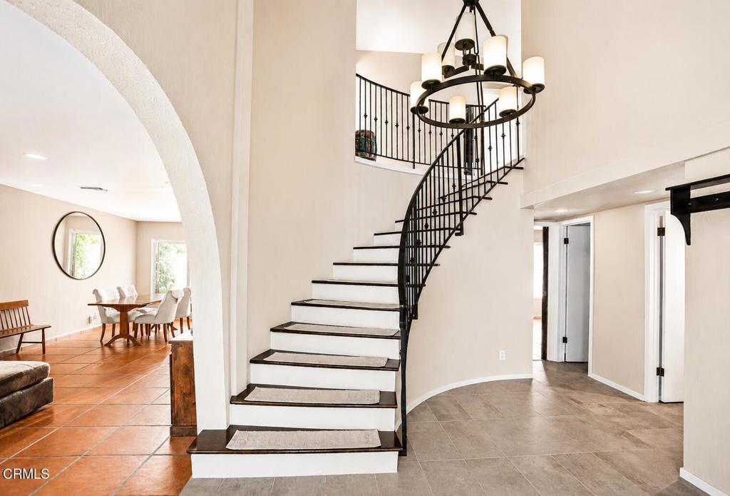 548 Live Oak Circle Drive