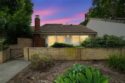 4 Dogwood N, Irvine, CA 92612 - MLS#: WS25231463