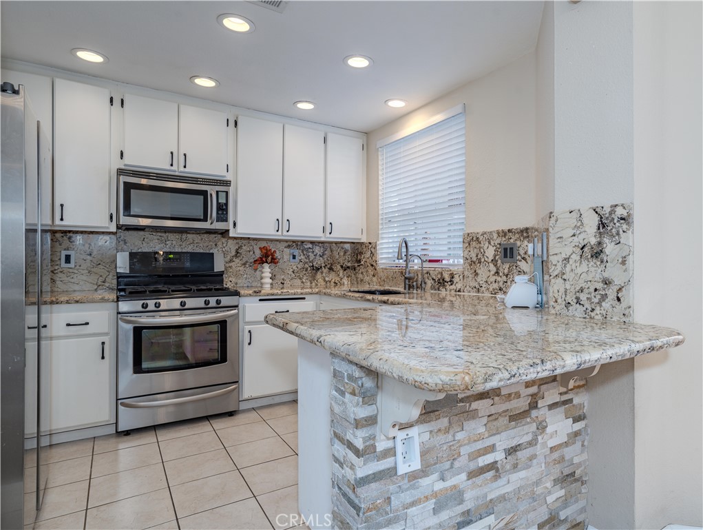 10371 Garden Grove 30