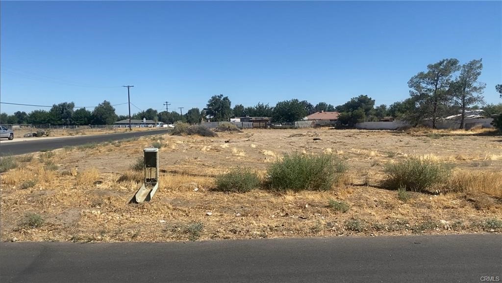 Builder’s Dream Opportunity!
All the heavy lifting has been done — plans are approved and RTI (Ready to Issue) permits are ready to be pulled. Build your custom 3,700 sq ft home plus a 1,200 sq ft ADU on this prime lot. Perfect for owner-builders or investors looking to create value. Don’t miss this rare chance to bring your vision to life without the usual red tape!