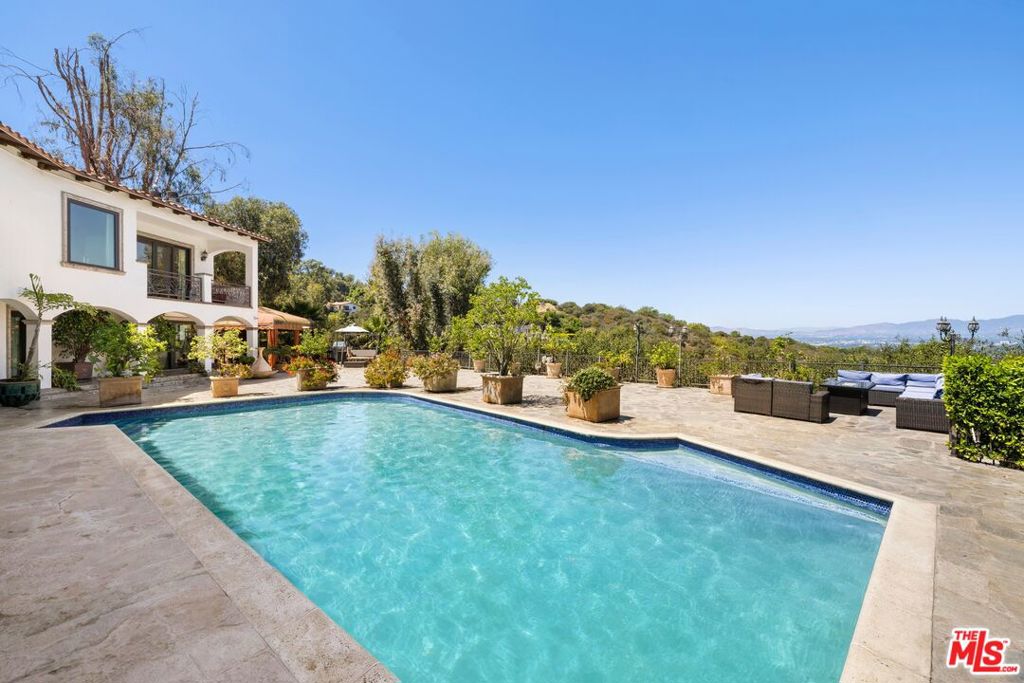 13355 Mulholland Drive