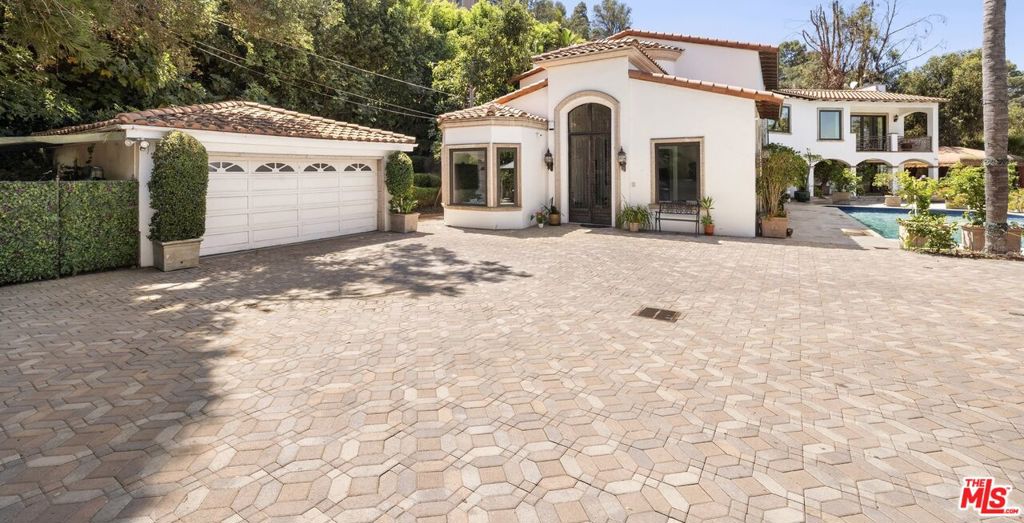13355 Mulholland Drive