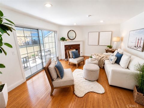 Photo of 208 S Catalina Avenue #C, Redondo Beach, CA 90277 (MLS # PV26101875)