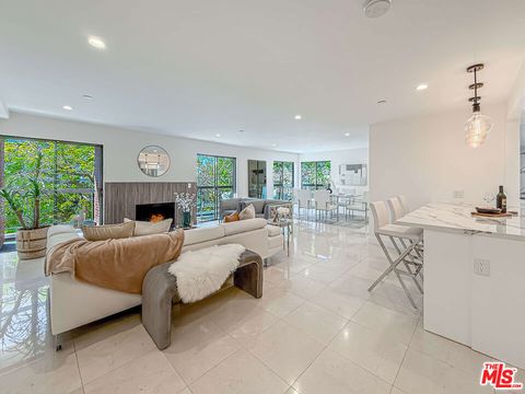 Photo of 1133 5th Street #301, Santa Monica, CA 90403 (MLS # 26651577)