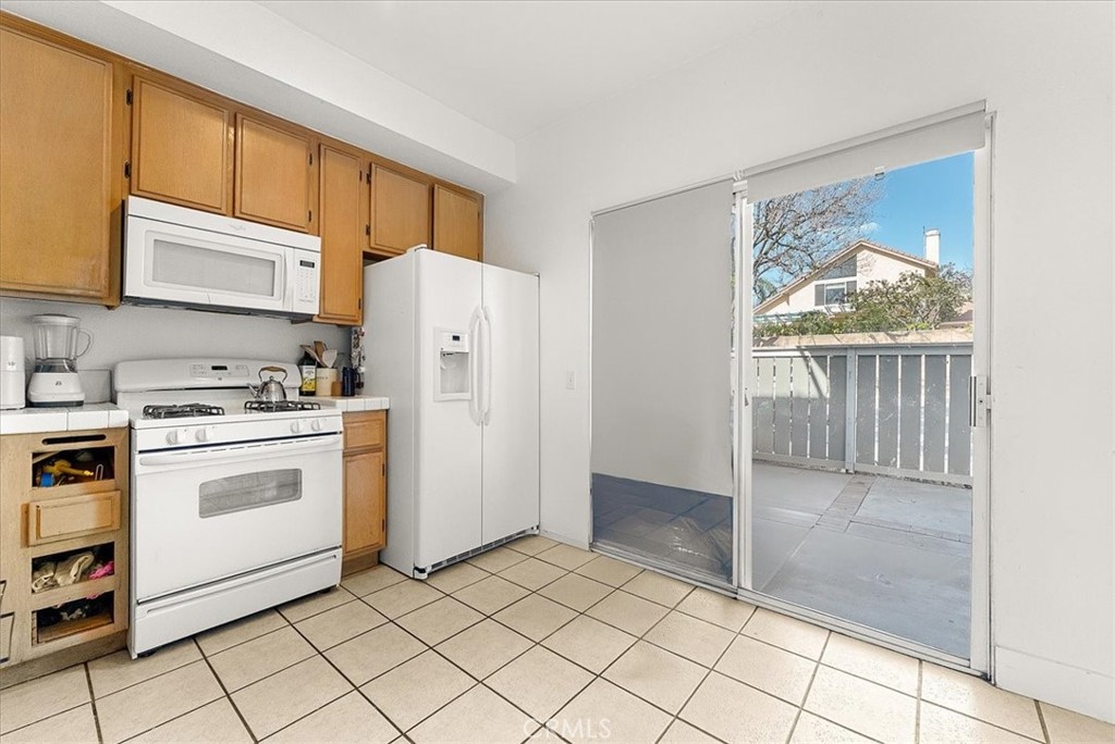 926 W Philadelphia 57