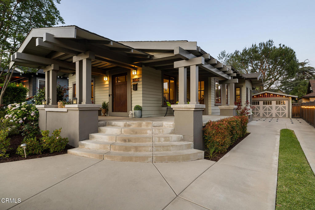 1260 N Michigan Avenue